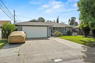 4921 McGlashan St, Sacramento, CA 95820 - Photo 2