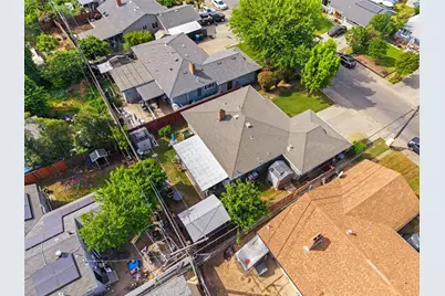 4921 McGlashan St, Sacramento, CA 95820 - Photo 30