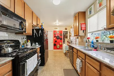 4921 McGlashan St, Sacramento, CA 95820 - Photo 10