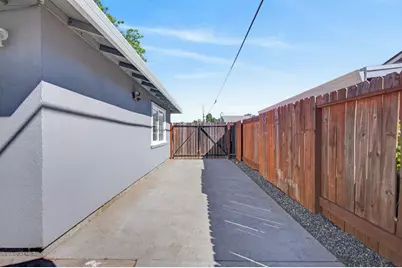 724 Dabney Ave, Rio Linda, CA 95673 - Photo 36