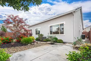 9024 Orlov Way, Roseville, CA 95747 - Photo 32