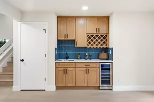 231 Portinao Cir, Sacramento, CA 95831 - Photo 10