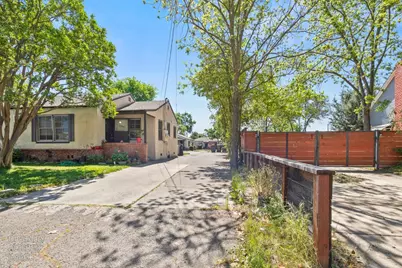 3100 29th Avenue, Sacramento, CA 95820 - Photo 2