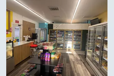 224 E St, Waterford, CA 95386 - Photo 2