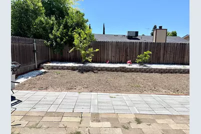 1380 Pebblewood Drive, Sacramento, CA 95833 - Photo 16