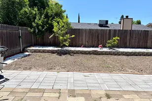 1380 Pebblewood Dr, Sacramento, CA 95833 - Photo 16