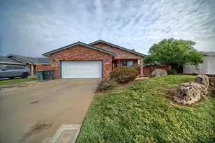 6521 Narcisco Way, Hughson, CA 95326 - Photo 2