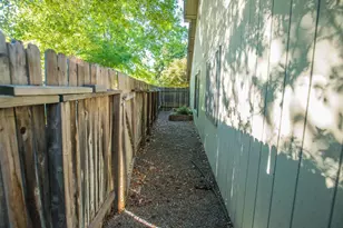 7761 Roberts River Way, Sacramento, CA 95831 - Photo 22