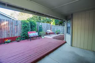 7761 Roberts River Way, Sacramento, CA 95831 - Photo 20