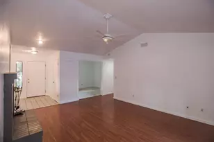 7761 Roberts River Way, Sacramento, CA 95831 - Photo 10