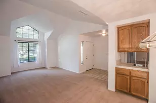 7761 Roberts River Way, Sacramento, CA 95831 - Photo 4