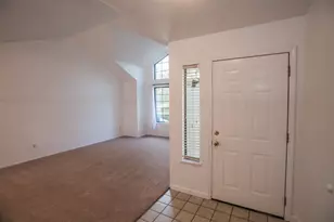 7761 Roberts River Way, Sacramento, CA 95831 - Photo 4