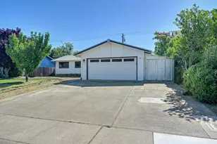 3721 Thornhill Dr, Sacramento, CA 95826 - Photo 2