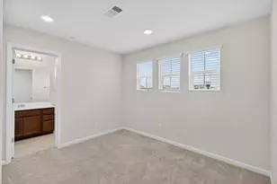 4089 Solaire Dr, Roseville, CA 95747 - Photo 32