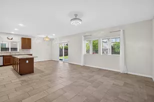 4089 Solaire Dr, Roseville, CA 95747 - Photo 10