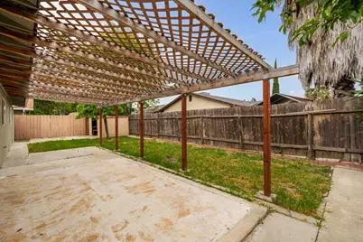 2027 Westmora Avenue, Stockton, CA 95210 - Photo 18