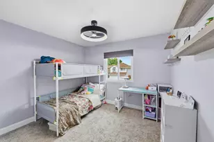 2010 Mineral Springs Dr, Roseville, CA 95747 - Photo 24