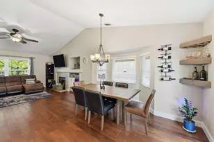 2010 Mineral Springs Dr, Roseville, CA 95747 - Photo 14