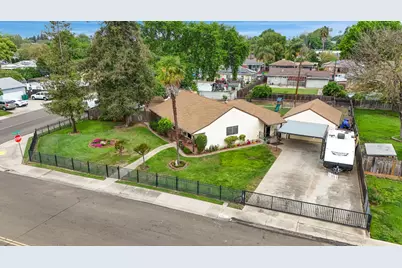 3355 Clement Avenue, Stockton, CA 95204 - Photo 1