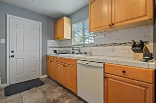 224 El Capitan Ave, Manteca, CA 95337 - Photo 10