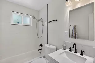 5625 49th St, Sacramento, CA 95824 - Photo 22