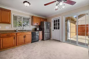 2012 Ridgecrest Dr, Modesto, CA 95351 - Photo 14