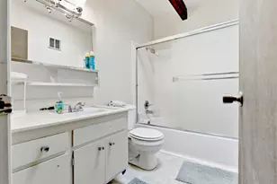 916 Drake, Davis, CA 95616 - Photo 16