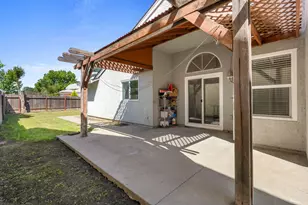 9488 Dunkerrin Way, Elk Grove, CA 95758 - Photo 36