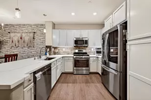 303 Esplanade Cir, Folsom, CA 95630 - Photo 6