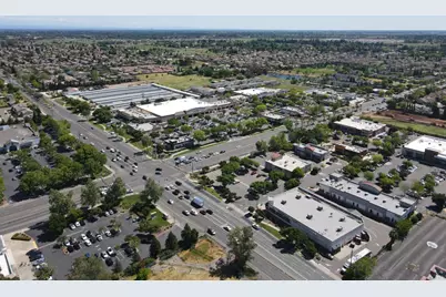 8794 Frosses Court, Sacramento, CA 95828 - Photo 86