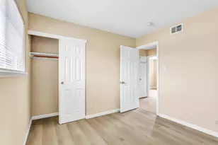 7574 Twilight Dr, Sacramento, CA 95822 - Photo 26