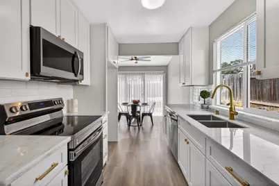 7064 Canevalley Circle, Citrus Heights, CA 95621 - Photo 14