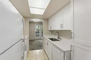 2430 Larkspur Ln, Sacramento, CA 95825 - Photo 16