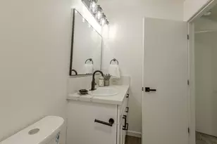 2036 La Jolla Dr, Stockton, CA 95204 - Photo 32