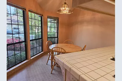 1067 Rio Cidade Way, Sacramento, CA 95831 - Photo 4