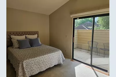 1067 Rio Cidade Way, Sacramento, CA 95831 - Photo 16