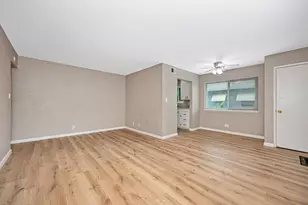 9032 El Cajon Way, Sacramento, CA 95826 - Photo 4