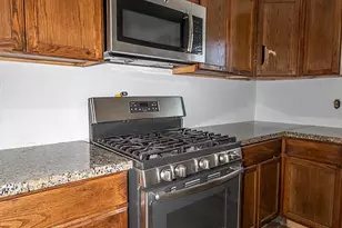 2105 Norman Way, Modesto, CA 95350 - Photo 8