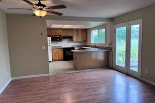 7612 Darla Way, Sacramento, CA 95828 - Photo 6