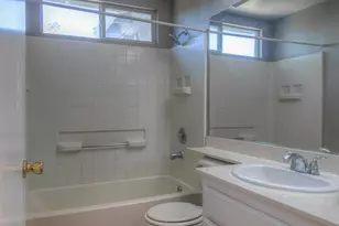 6871 Newport Cove Way, Sacramento, CA 95823 - Photo 18