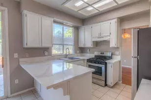 6871 Newport Cove Way, Sacramento, CA 95823 - Photo 6