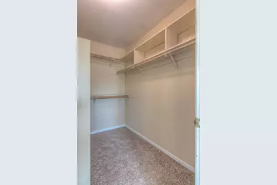 6871 Newport Cove Way, Sacramento, CA 95823 - Photo 14