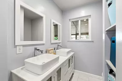 4201 Cabrillo Way, Sacramento, CA 95820 - Photo 18