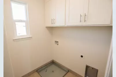 9117 Turnbull Court, Elk Grove, CA 95758 - Photo 24