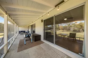 6209 St James Dr, Carmichael, CA 95608 - Photo 28