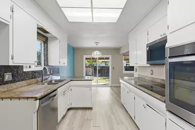 9510 Bismark Place, Stockton, CA 95209 - Photo 6