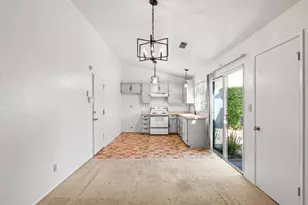 2016 Zeeland Ct, Modesto, CA 95356 - Photo 10