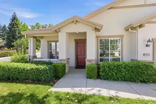 2821 Springfield Dr, Rocklin, CA 95765 - Photo 2