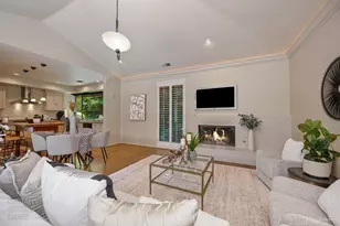 11390 Huntington Village Ln, Gold River, CA 95670 - Photo 10
