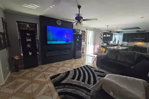 1683 Iris St, Los Banos, CA 93635 - Photo 10